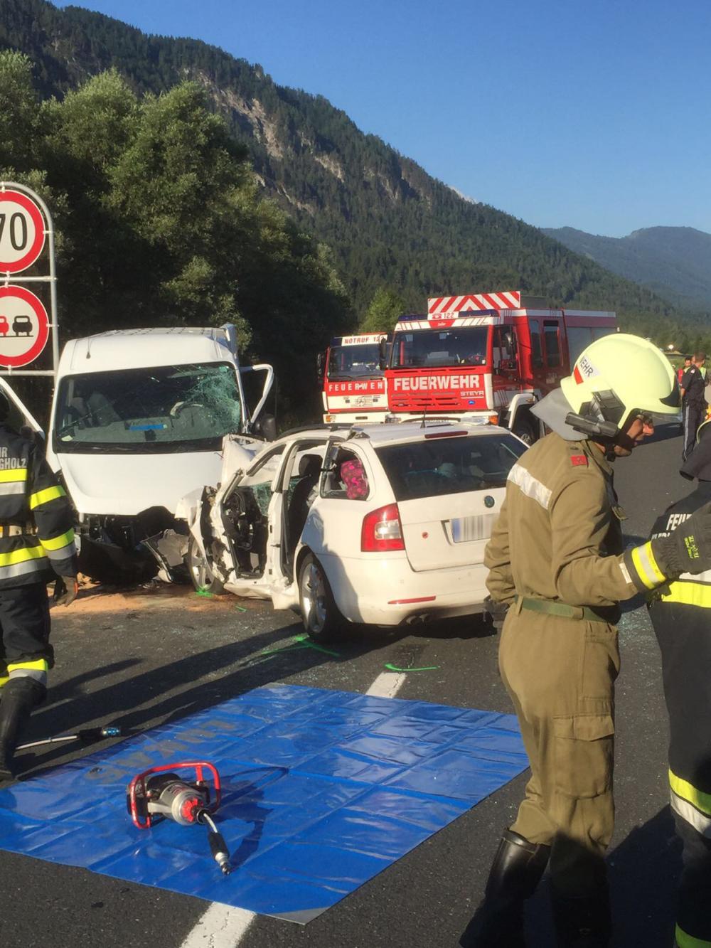 Schwerer Verkehrsunfall in Steinfeld