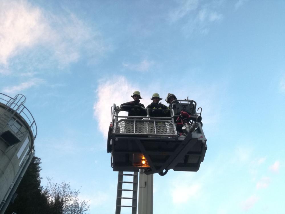 Einsatzübung bei der Tischlerei Mandler